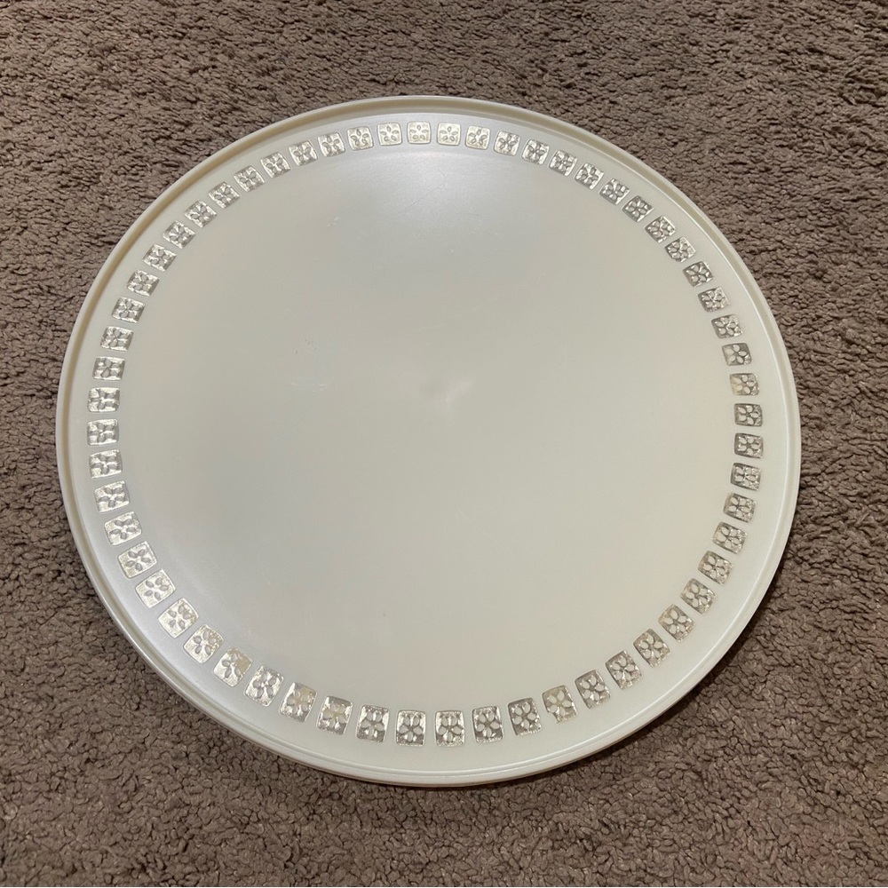 Vintage Rubbermaid 13” Round Lazy Susan Metallic Flower Trim JB1-2714 Cream